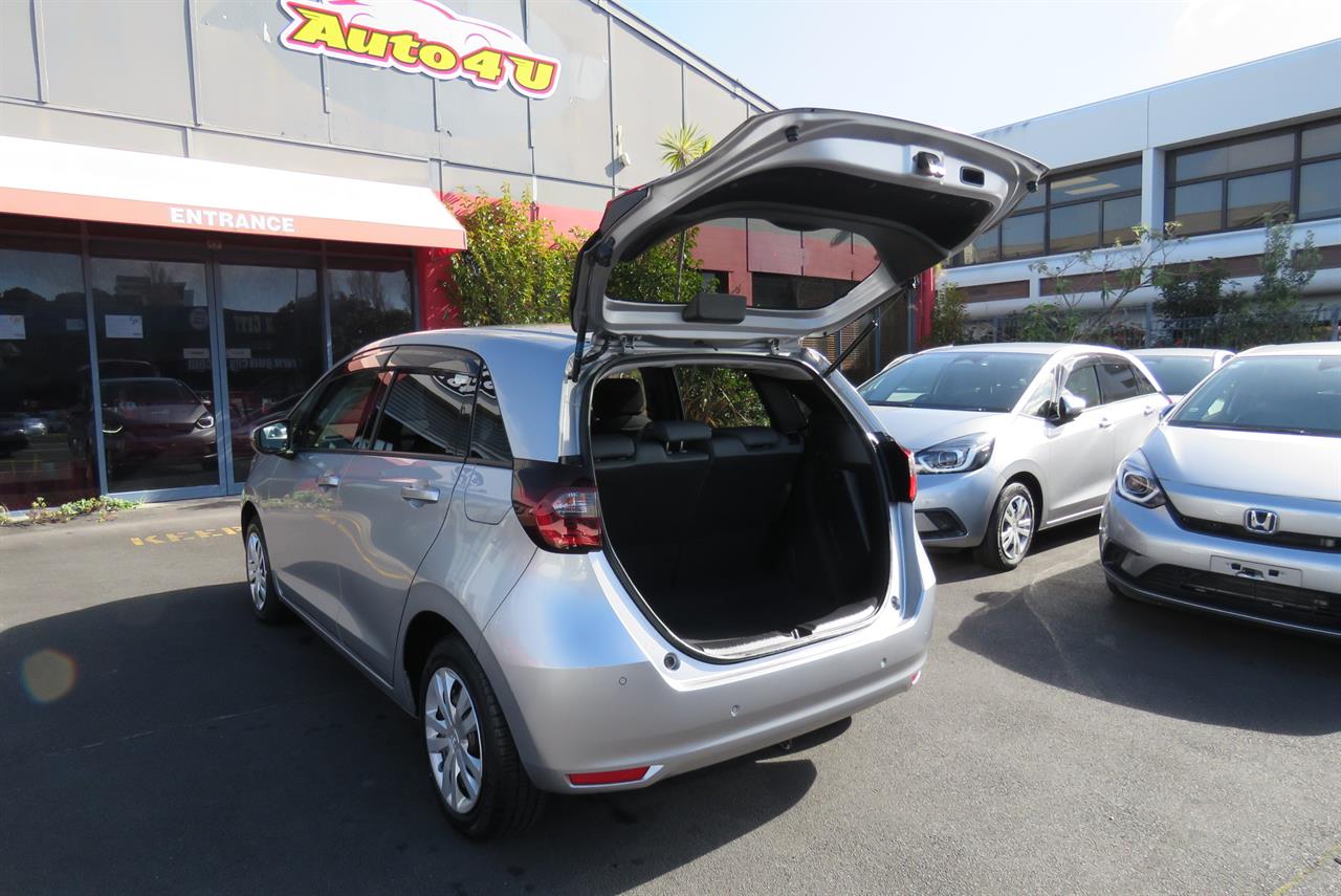 2021 Honda Fit thumbnail