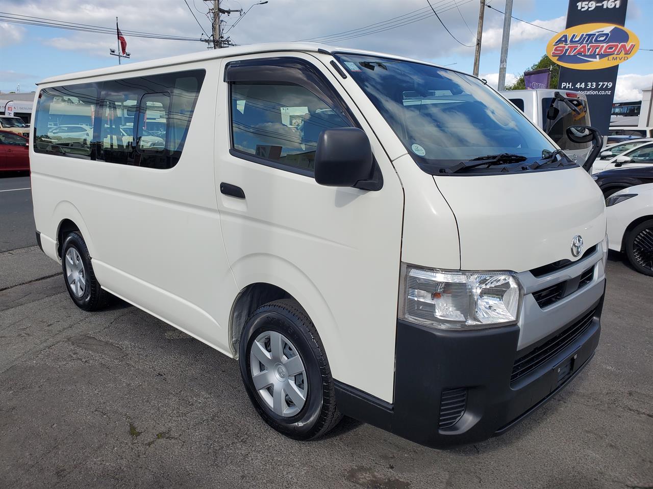 2021 Toyota Hiace thumbnail