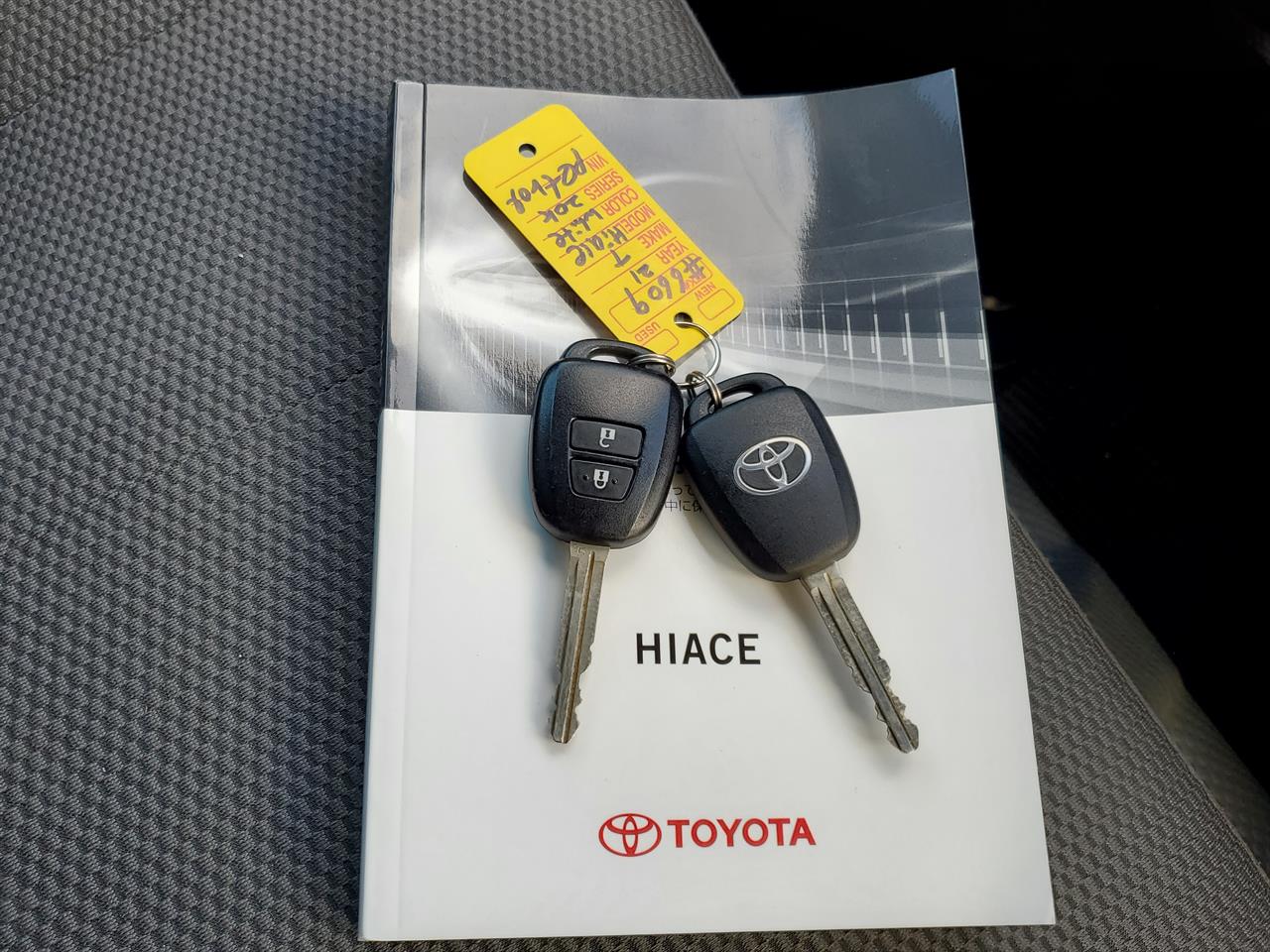 2021 Toyota Hiace thumbnail