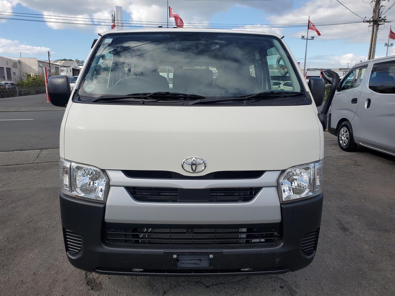 2021 Toyota Hiace thumbnail