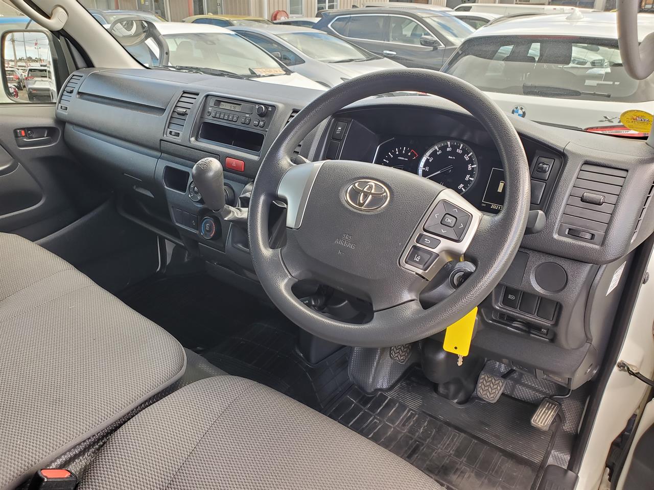 2021 Toyota Hiace thumbnail