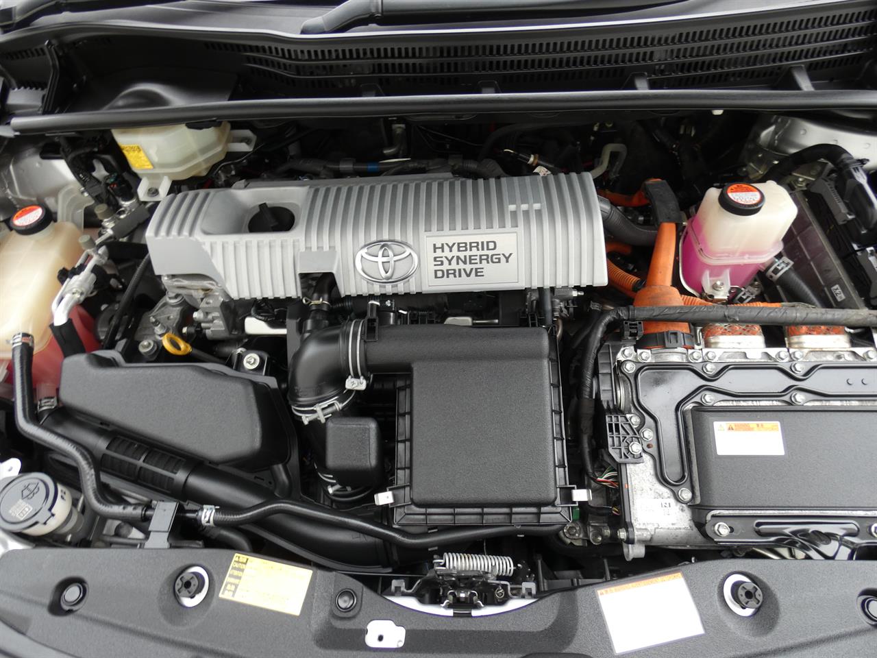 2015 Toyota Prius thumbnail