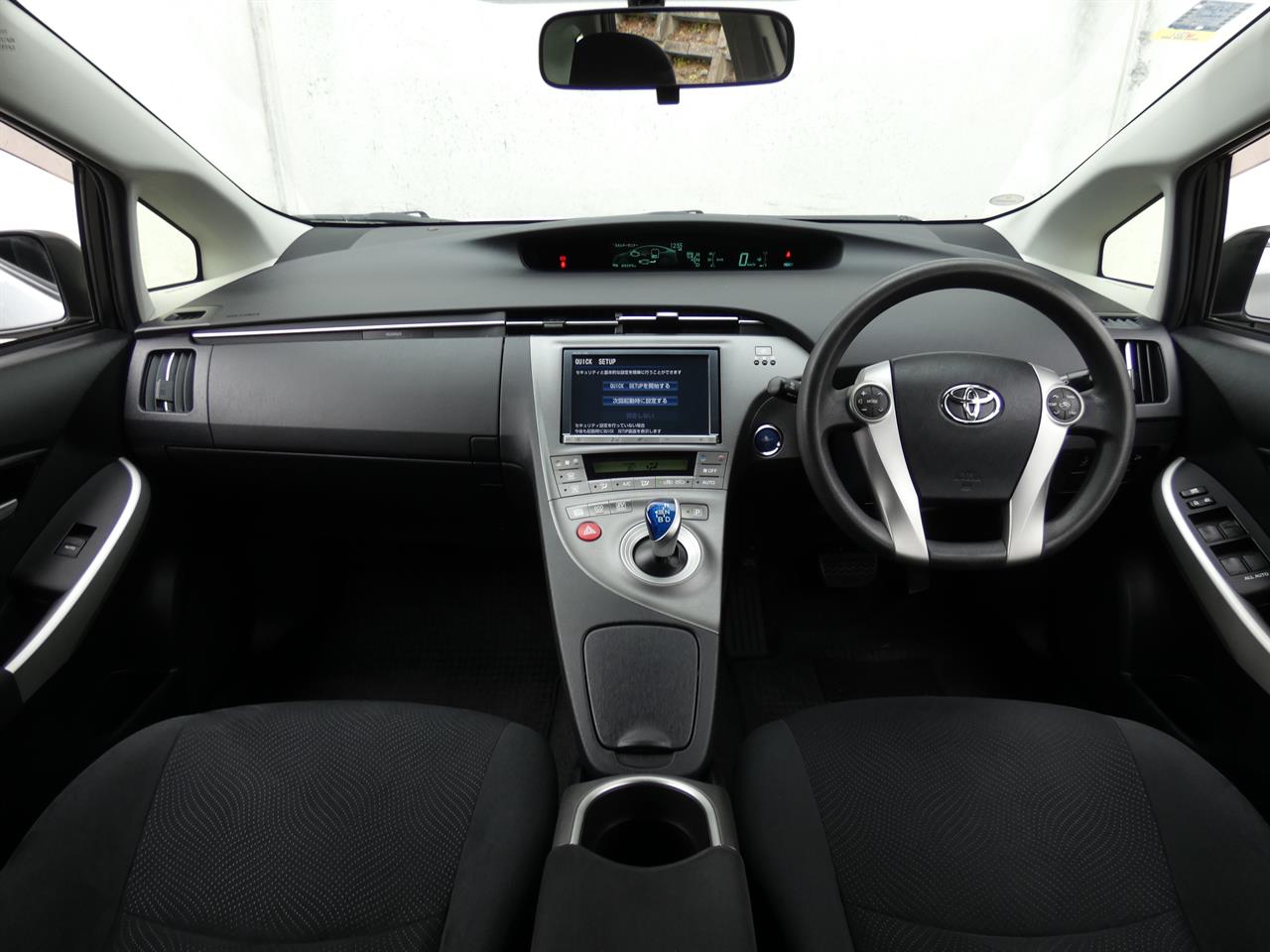 2015 Toyota Prius thumbnail