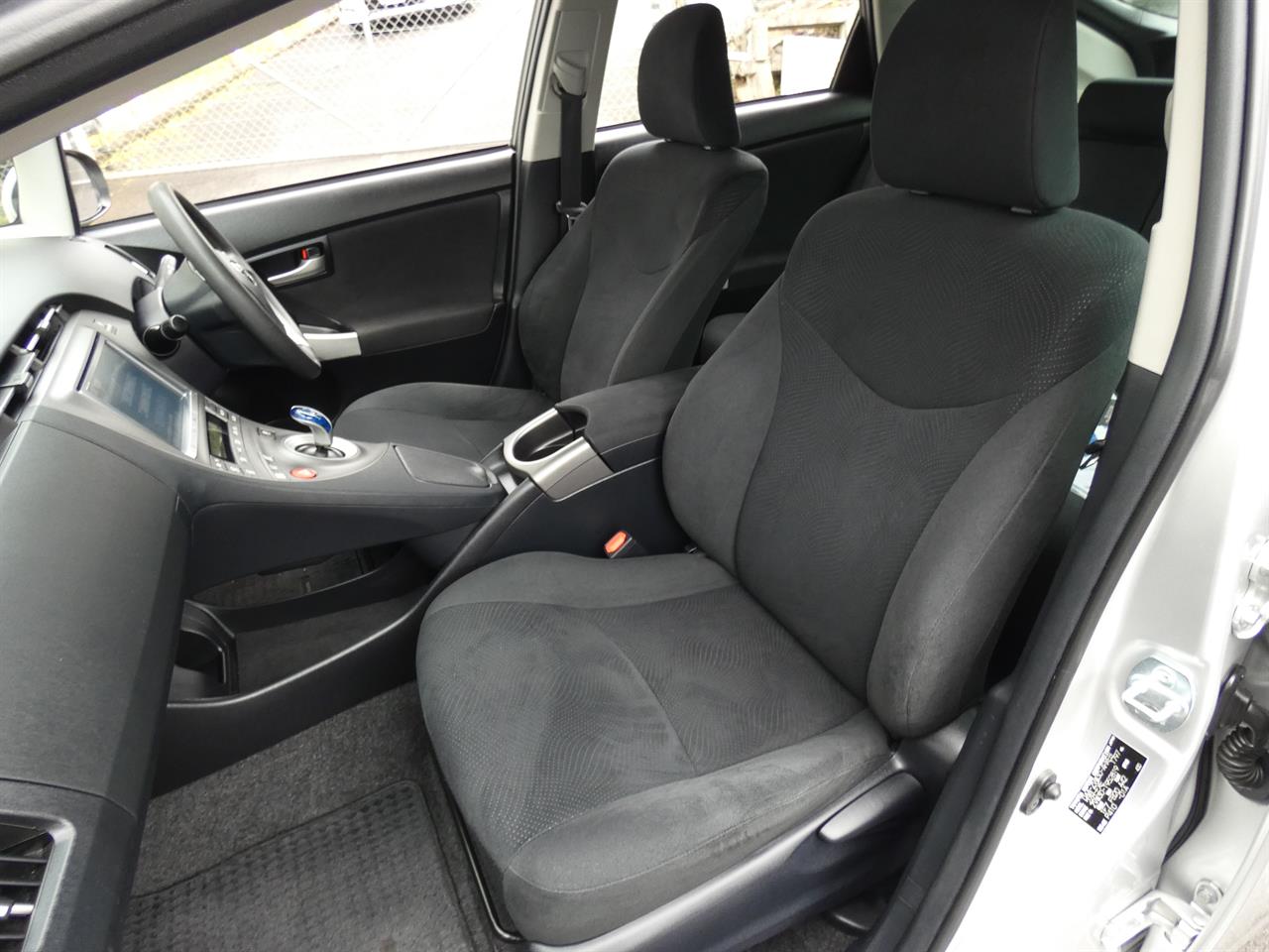 2015 Toyota Prius thumbnail