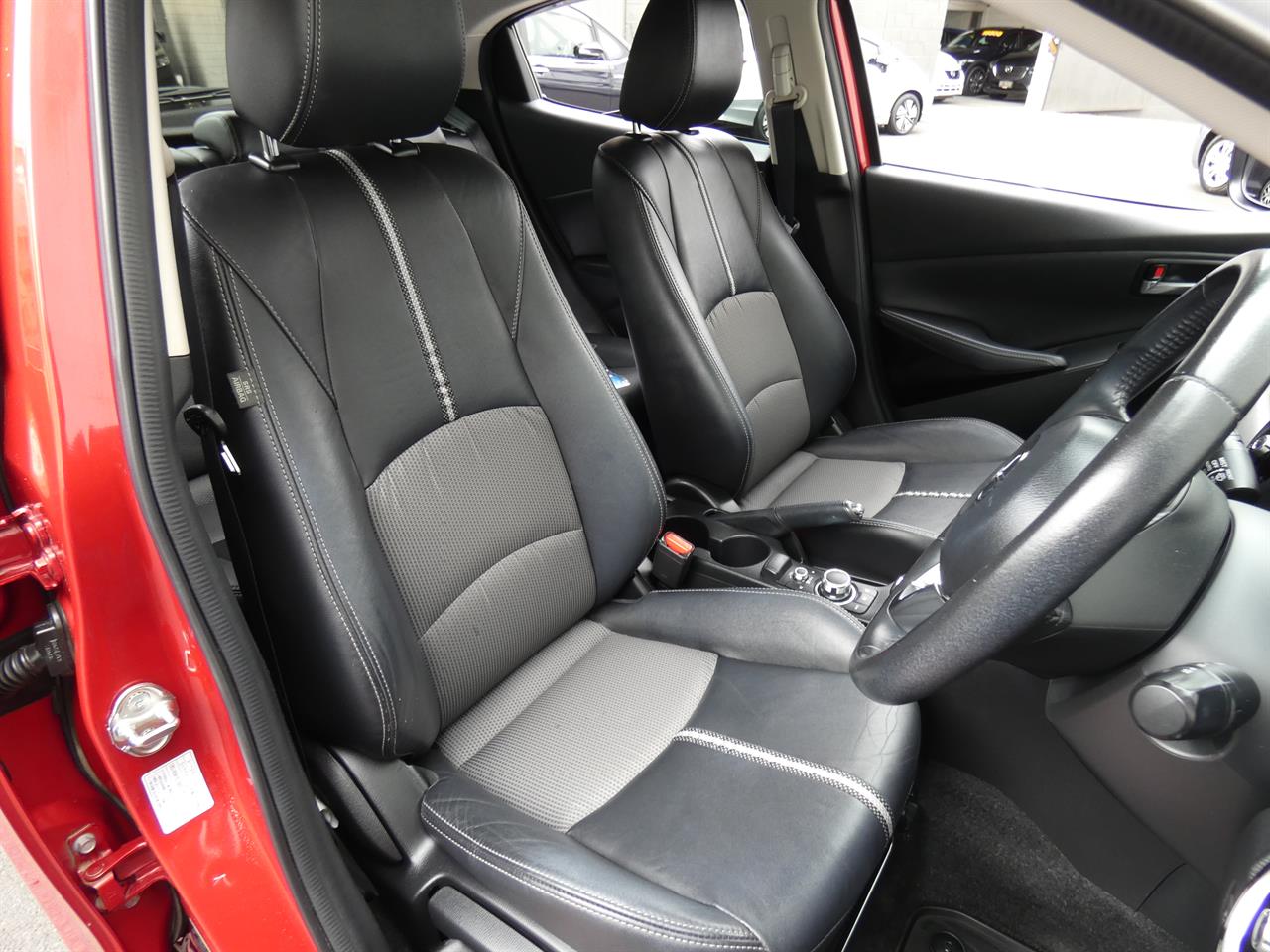 2016 Mazda DEMIO thumbnail