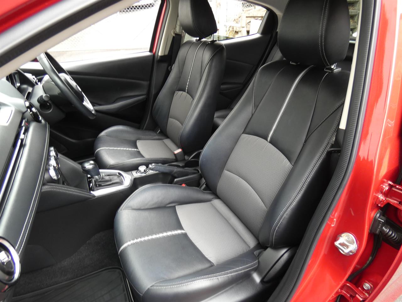 2016 Mazda DEMIO thumbnail