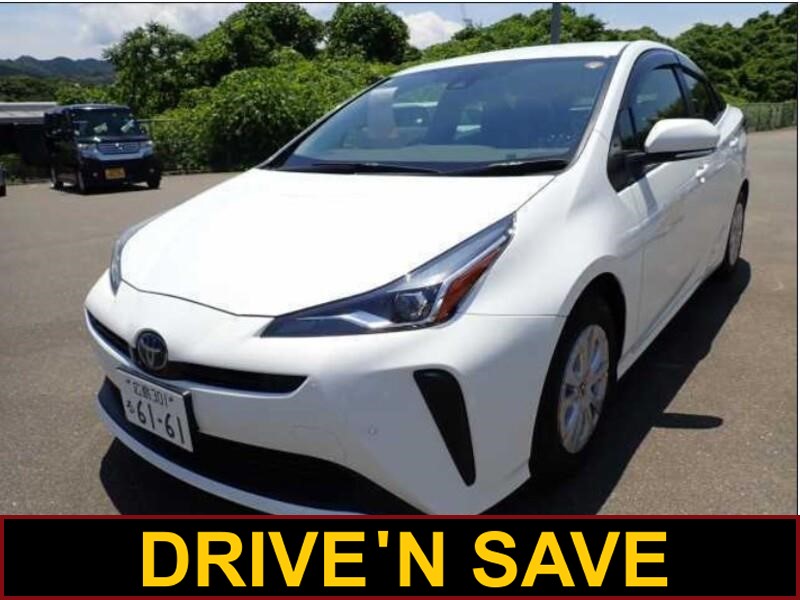 2021 Toyota Prius thumbnail