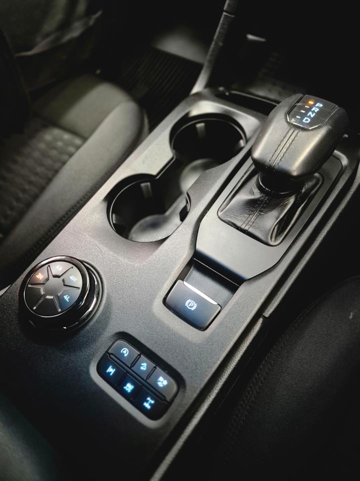 2024 Ford Everest thumbnail