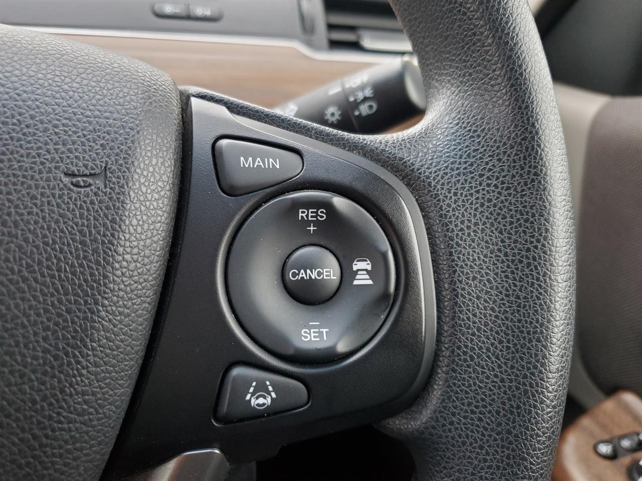 2018 Honda Freed thumbnail