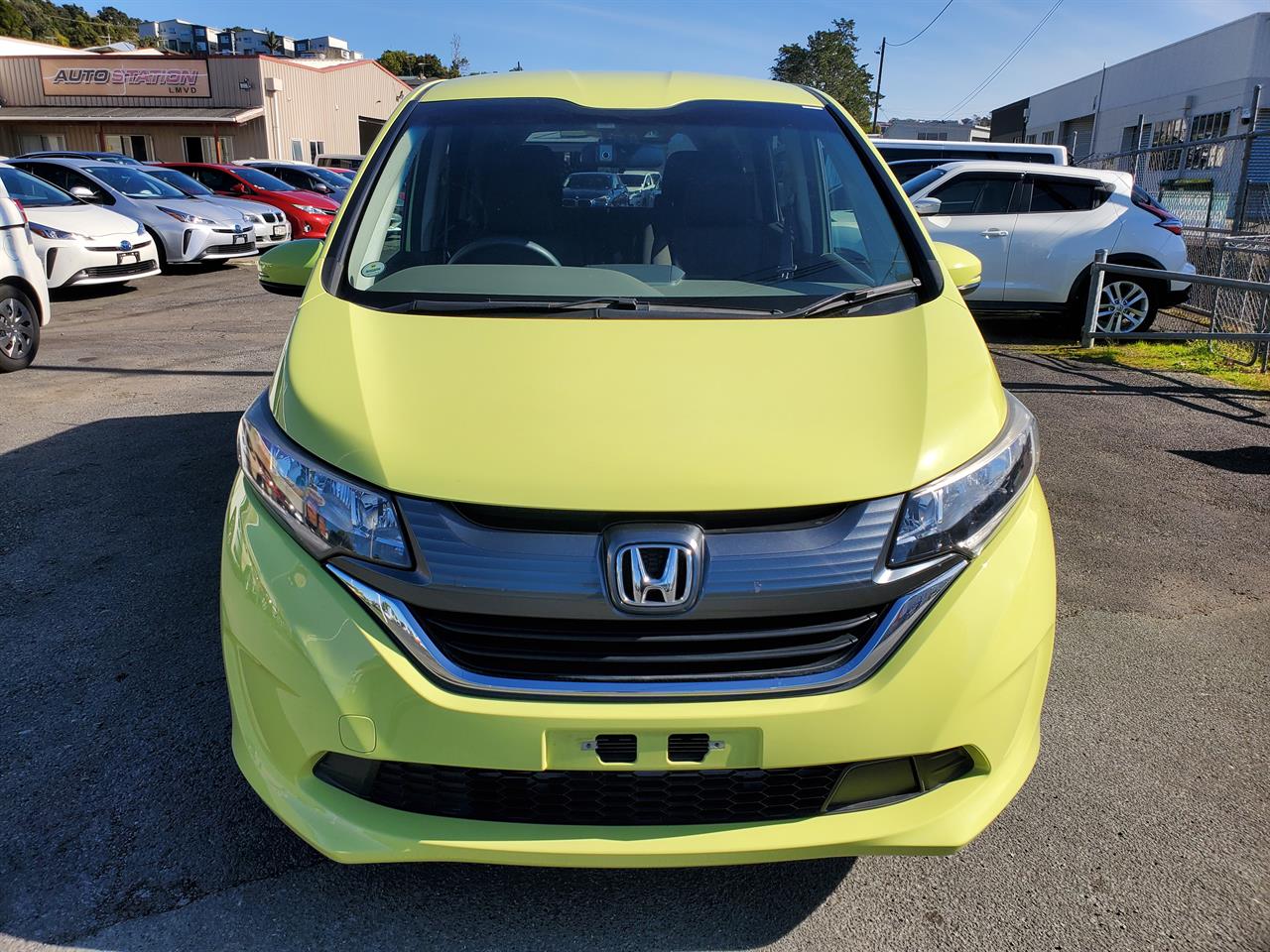 2018 Honda Freed thumbnail