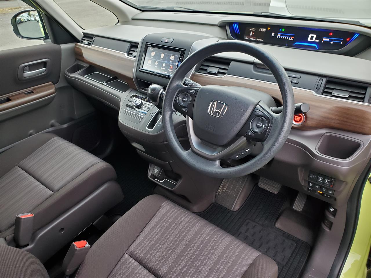 2018 Honda Freed thumbnail
