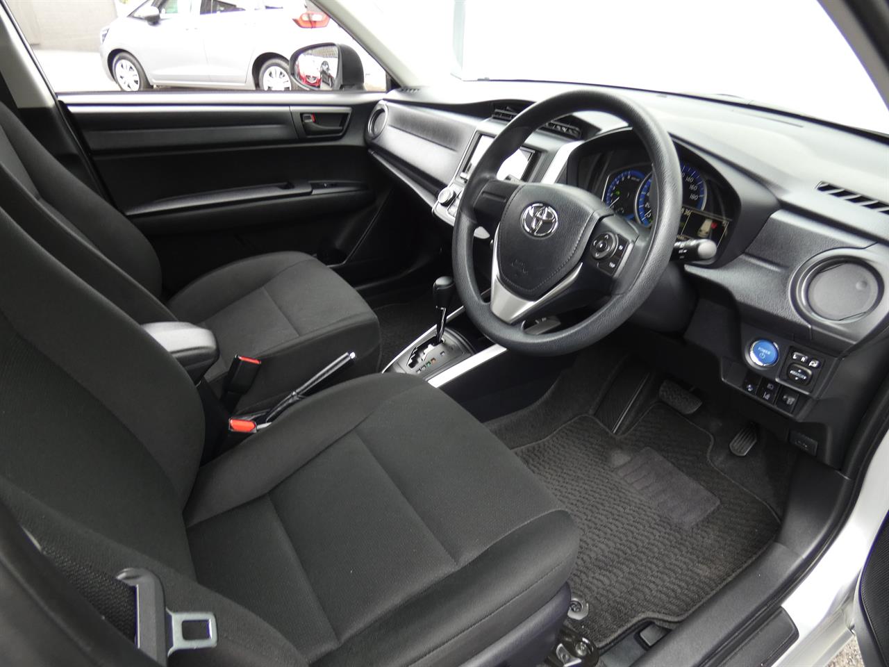 2022 Toyota COROLLA thumbnail