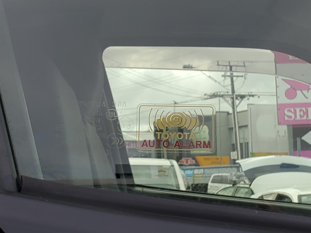 2020 Toyota Hiace thumbnail