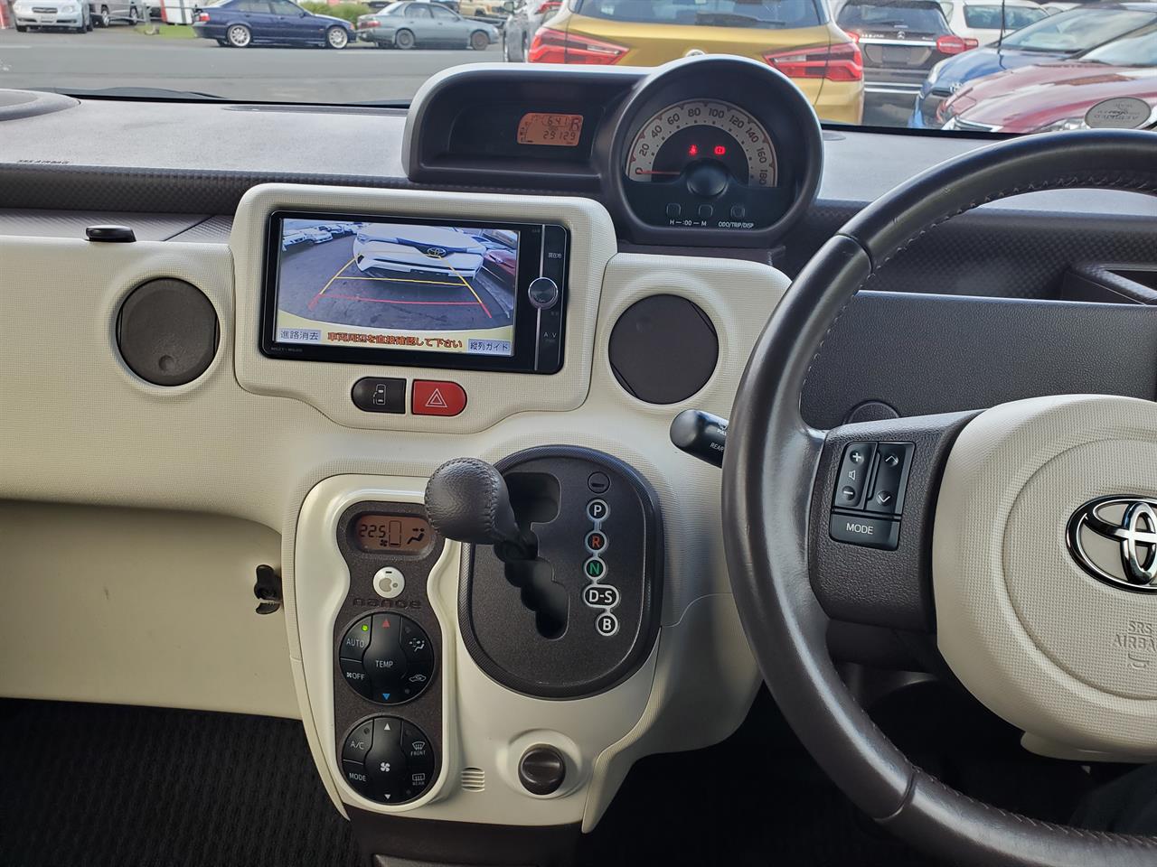 2013 Toyota Spade thumbnail