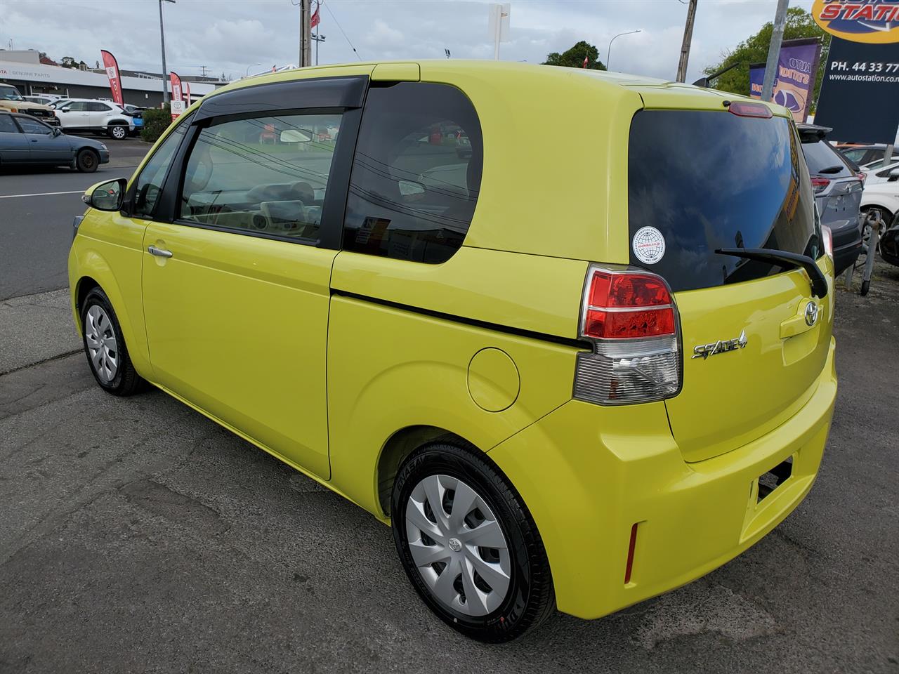 2013 Toyota Spade thumbnail