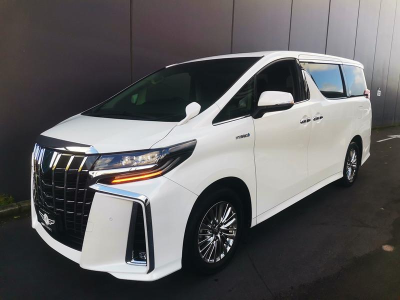 2020 Toyota Alphard thumbnail