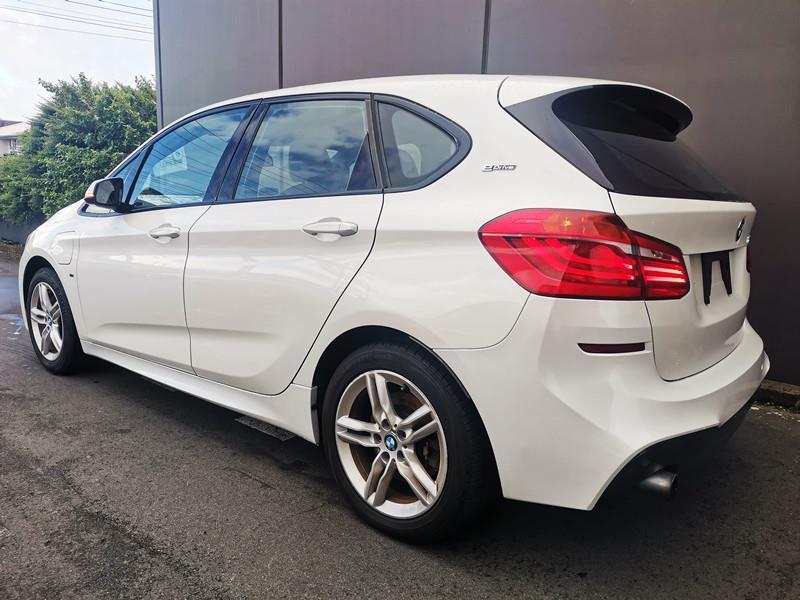 2017 BMW 225xe thumbnail