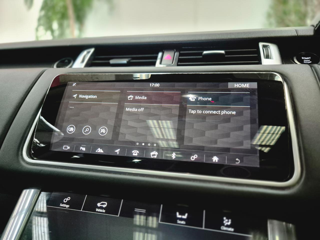 2019 Land Rover Range thumbnail