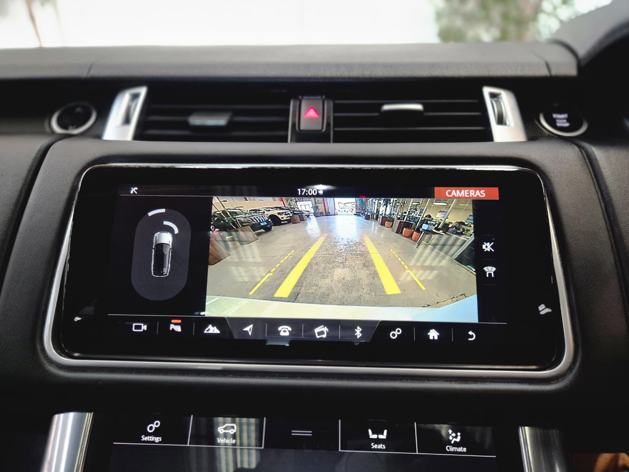 2019 Land Rover Range thumbnail