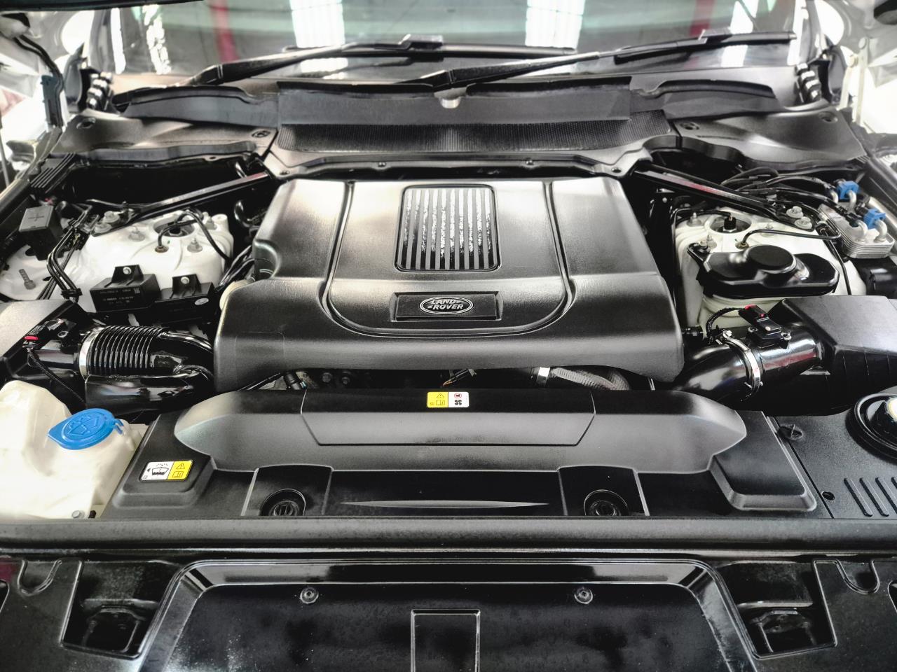 2019 Land Rover Range thumbnail