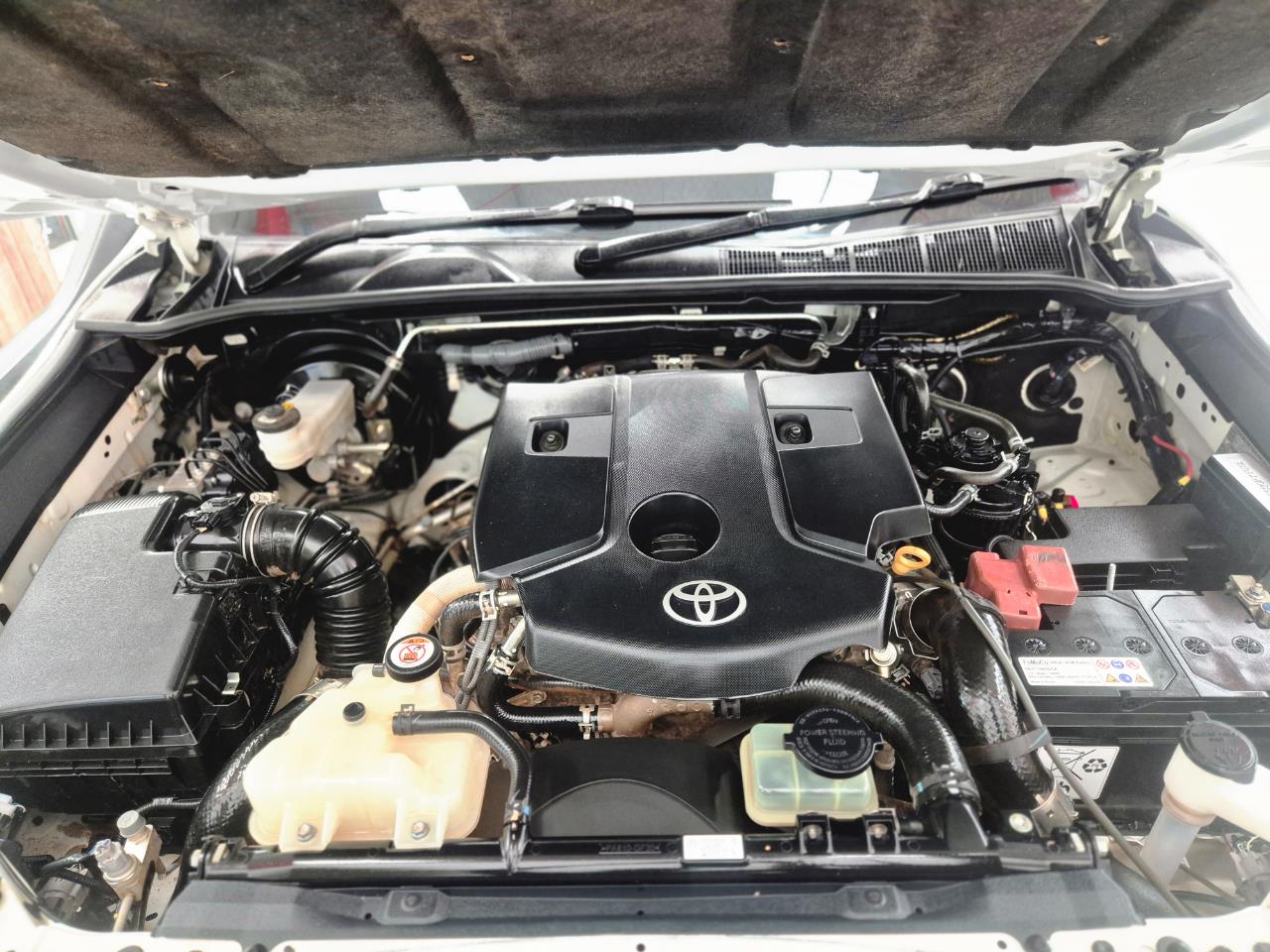 2022 Toyota Hilux thumbnail