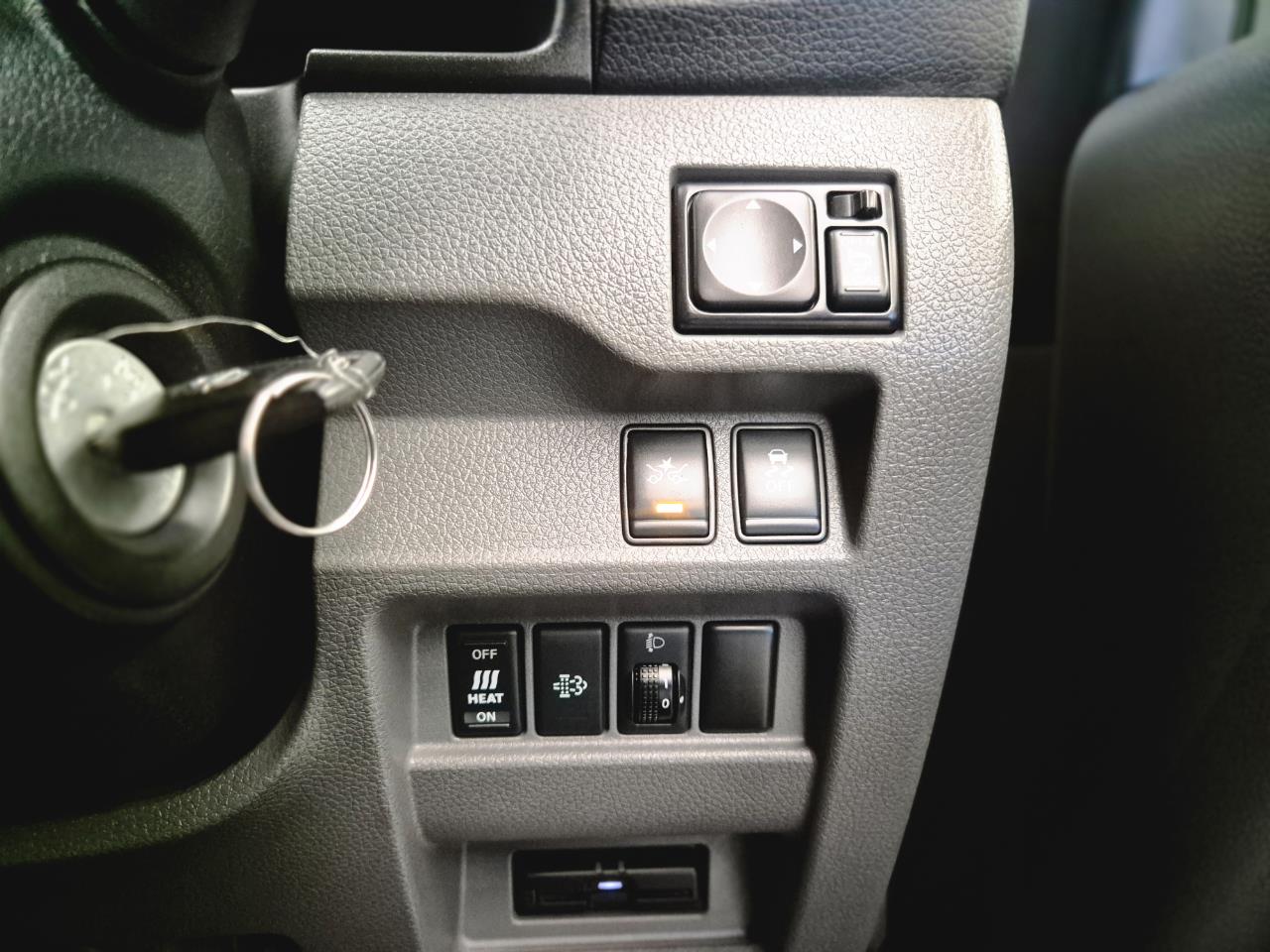 2020 Nissan Caravan thumbnail