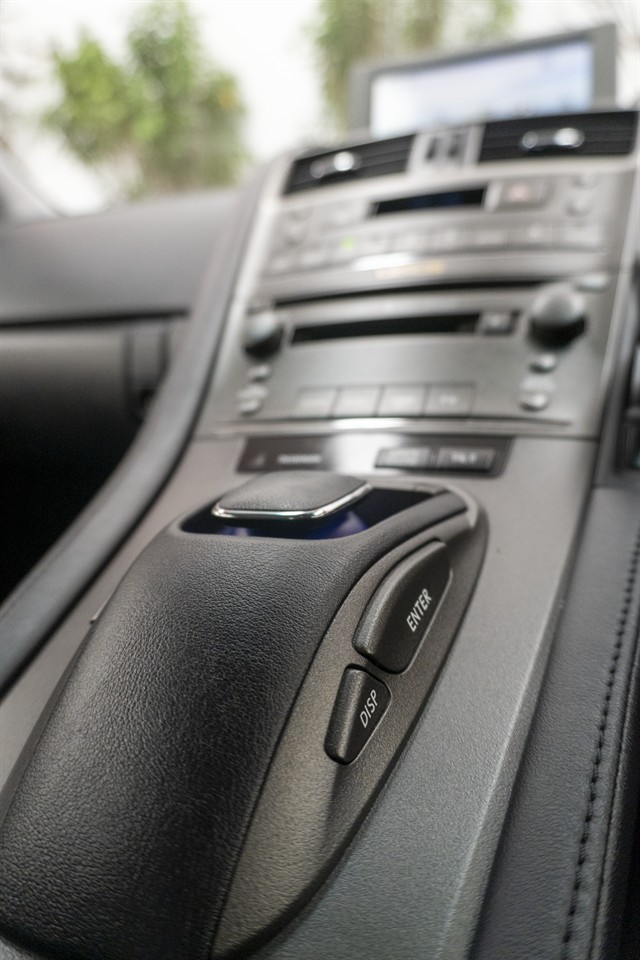 2012 Lexus HS250H thumbnail