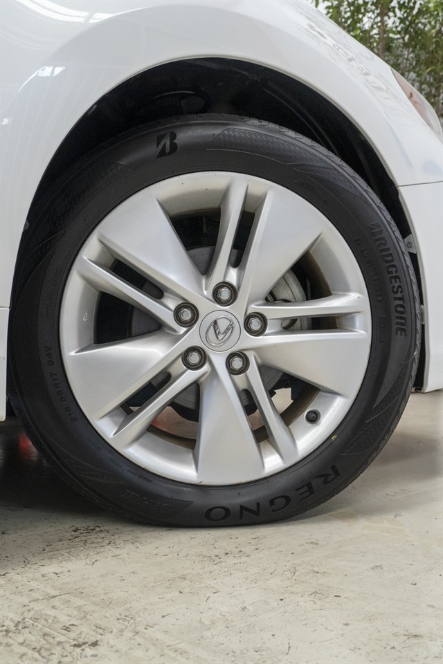 2012 Lexus HS250H thumbnail