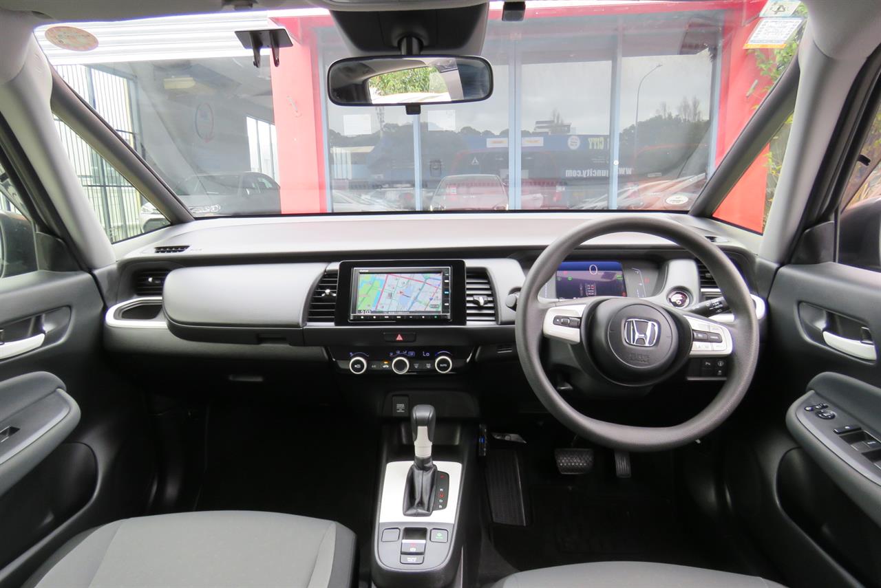 2021 Honda Fit thumbnail