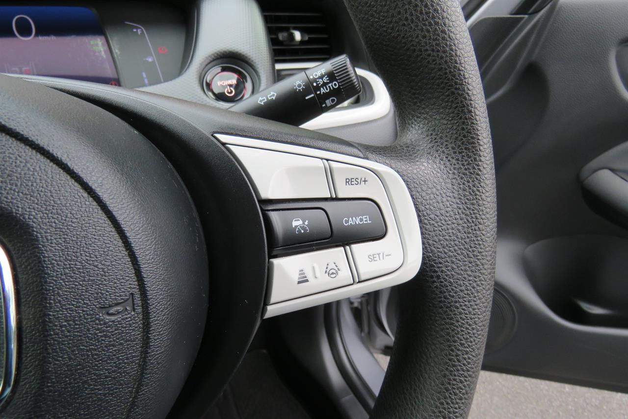 2021 Honda Fit thumbnail