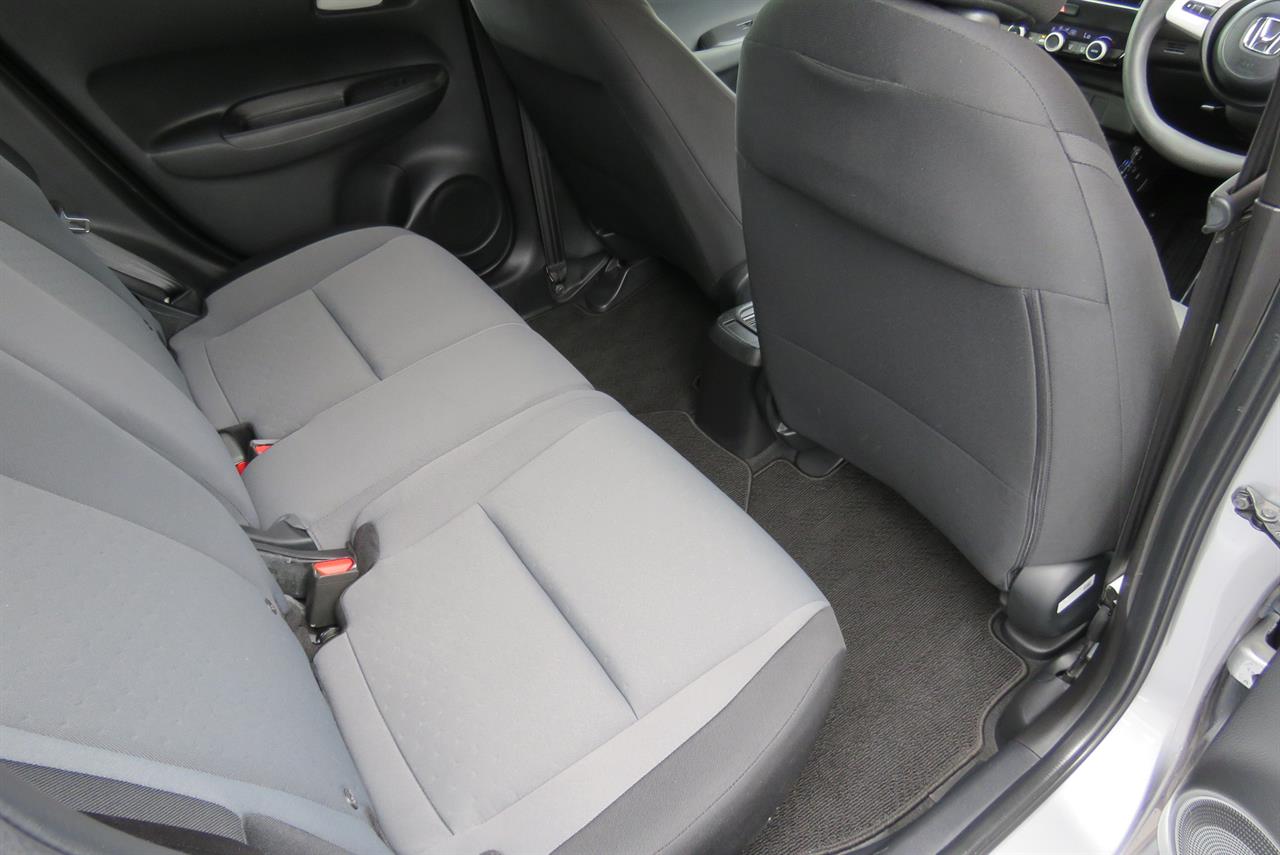 2021 Honda Fit thumbnail