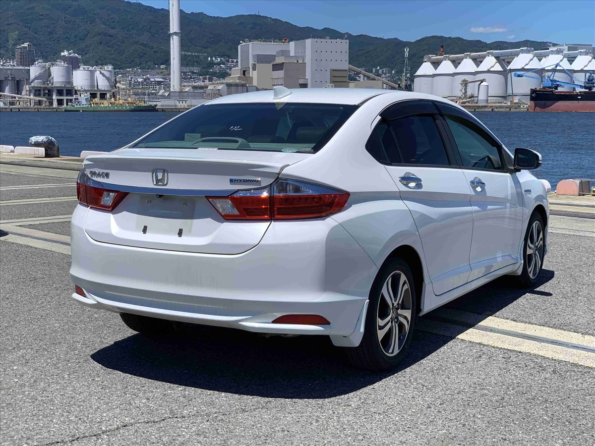 2015 Honda GRACE thumbnail