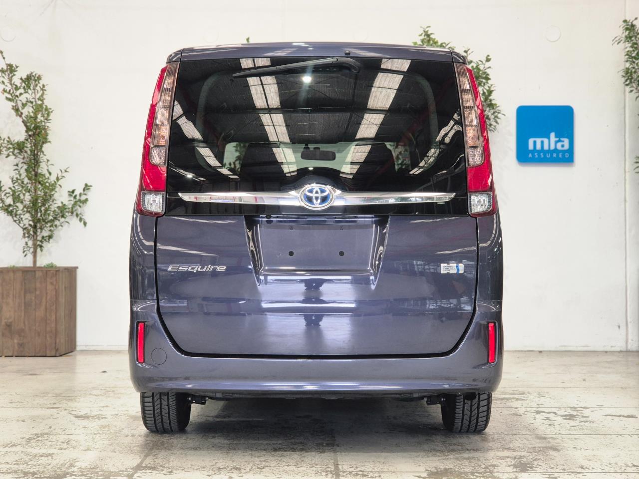 2015 Toyota ESQUIRE thumbnail