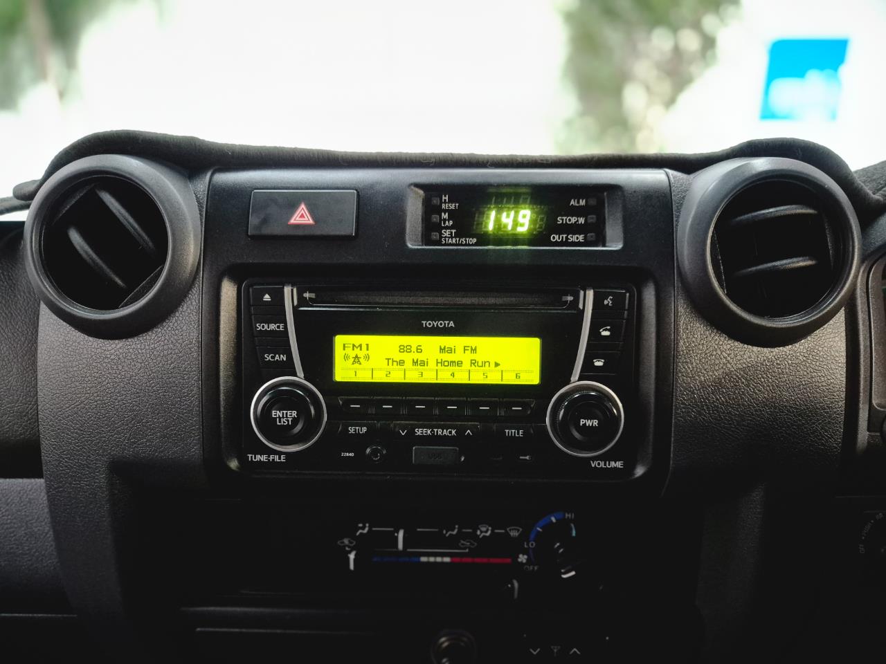 2019 Toyota Landcruiser thumbnail