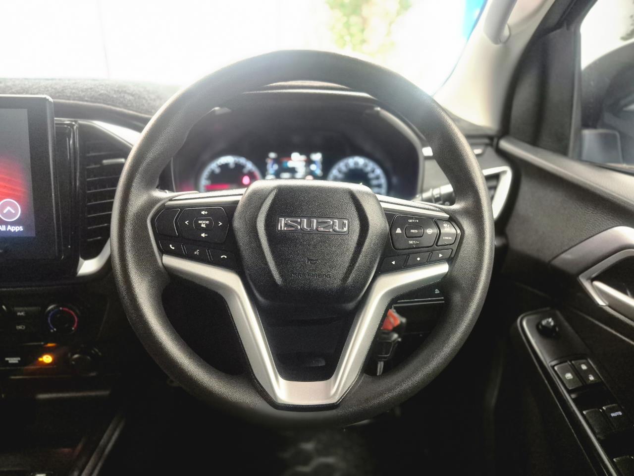 2020 Isuzu D-Max thumbnail