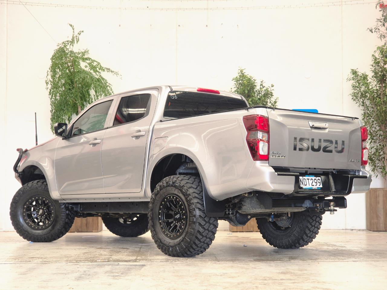 2020 Isuzu D-Max thumbnail