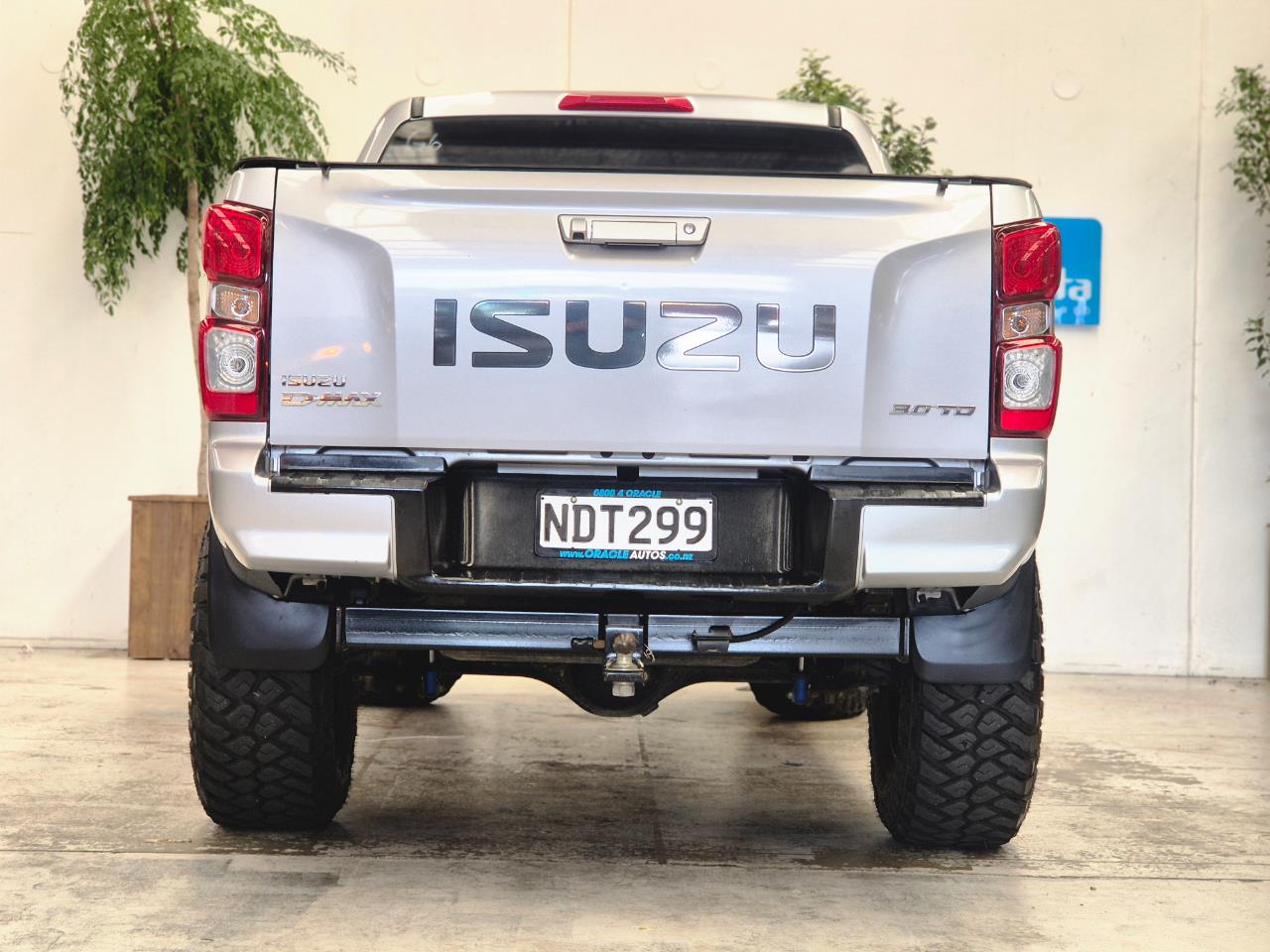 2020 Isuzu D-Max thumbnail