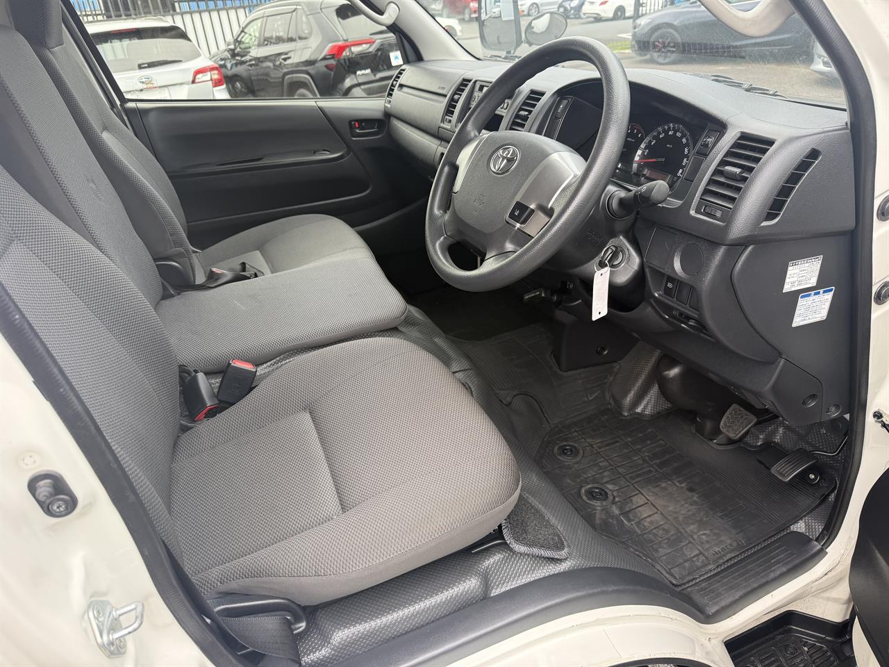 2018 Toyota Hiace thumbnail