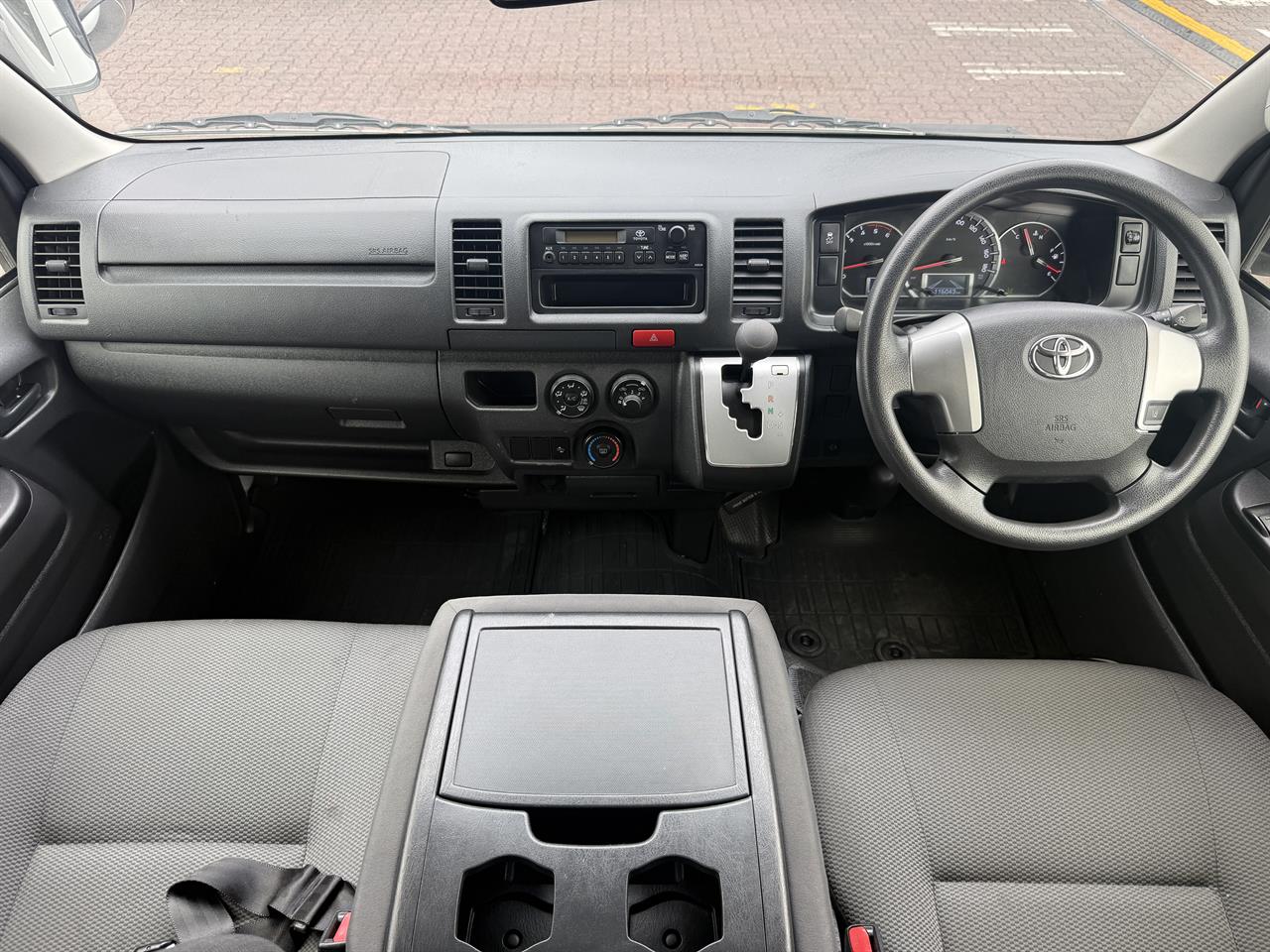 2018 Toyota Hiace thumbnail