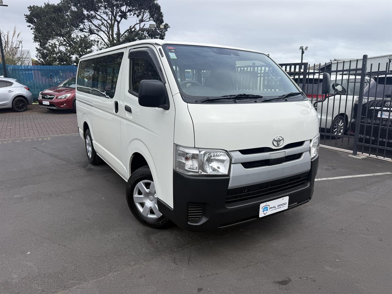 2018 Toyota Hiace thumbnail