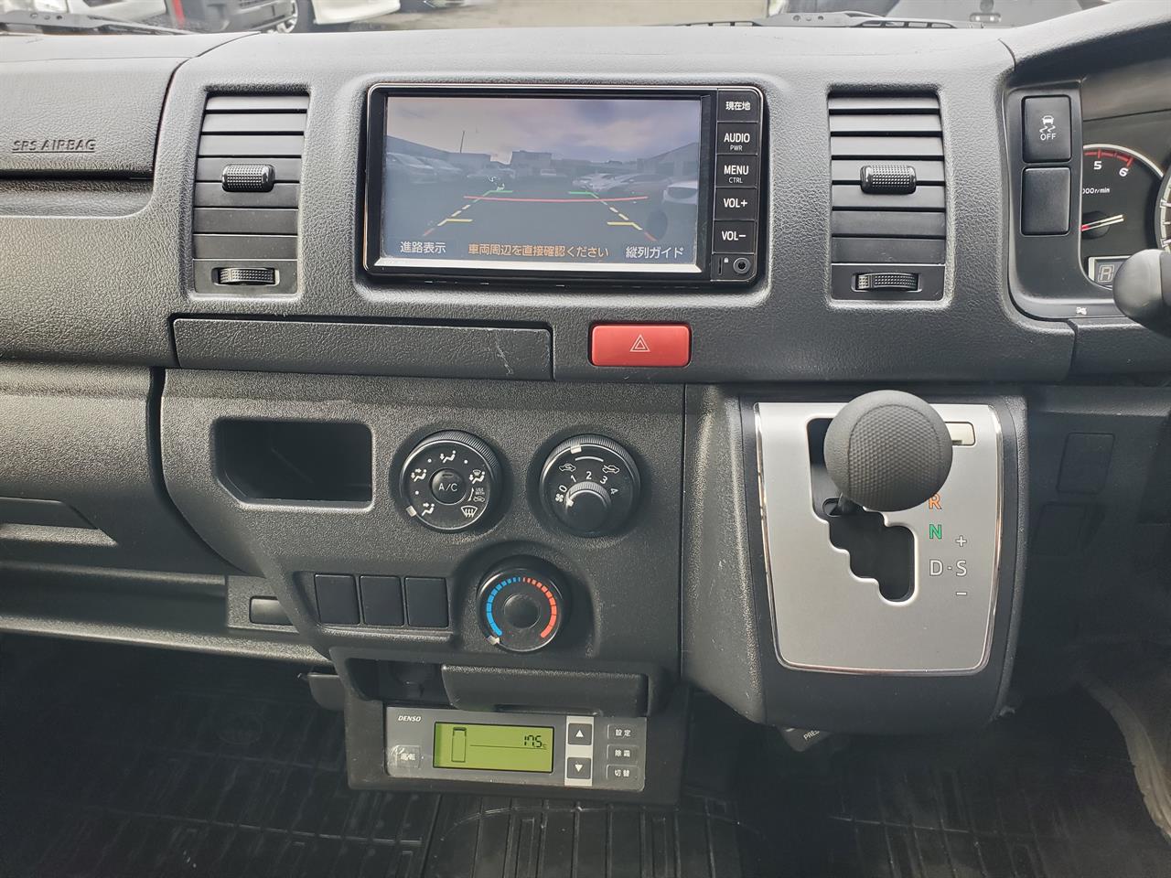 2021 Toyota Hiace thumbnail