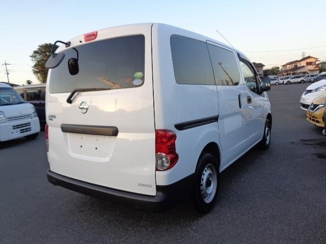 2021 Nissan NV200 thumbnail