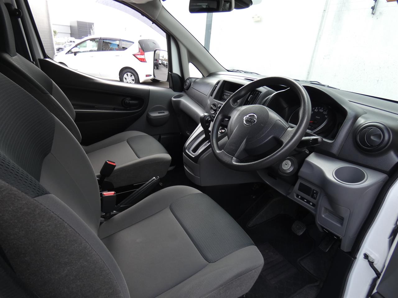 2021 Nissan NV200 thumbnail