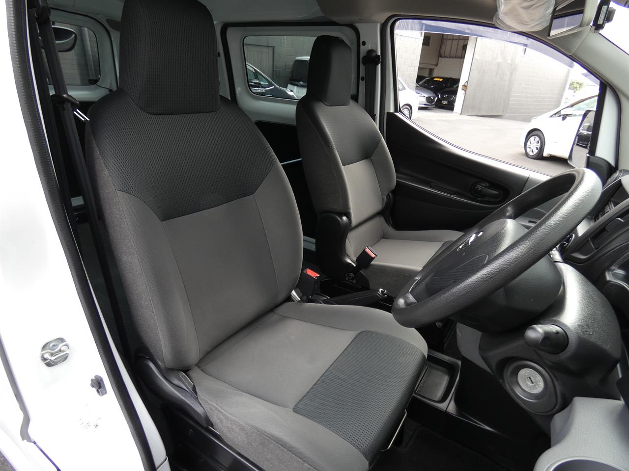 2021 Nissan NV200 thumbnail