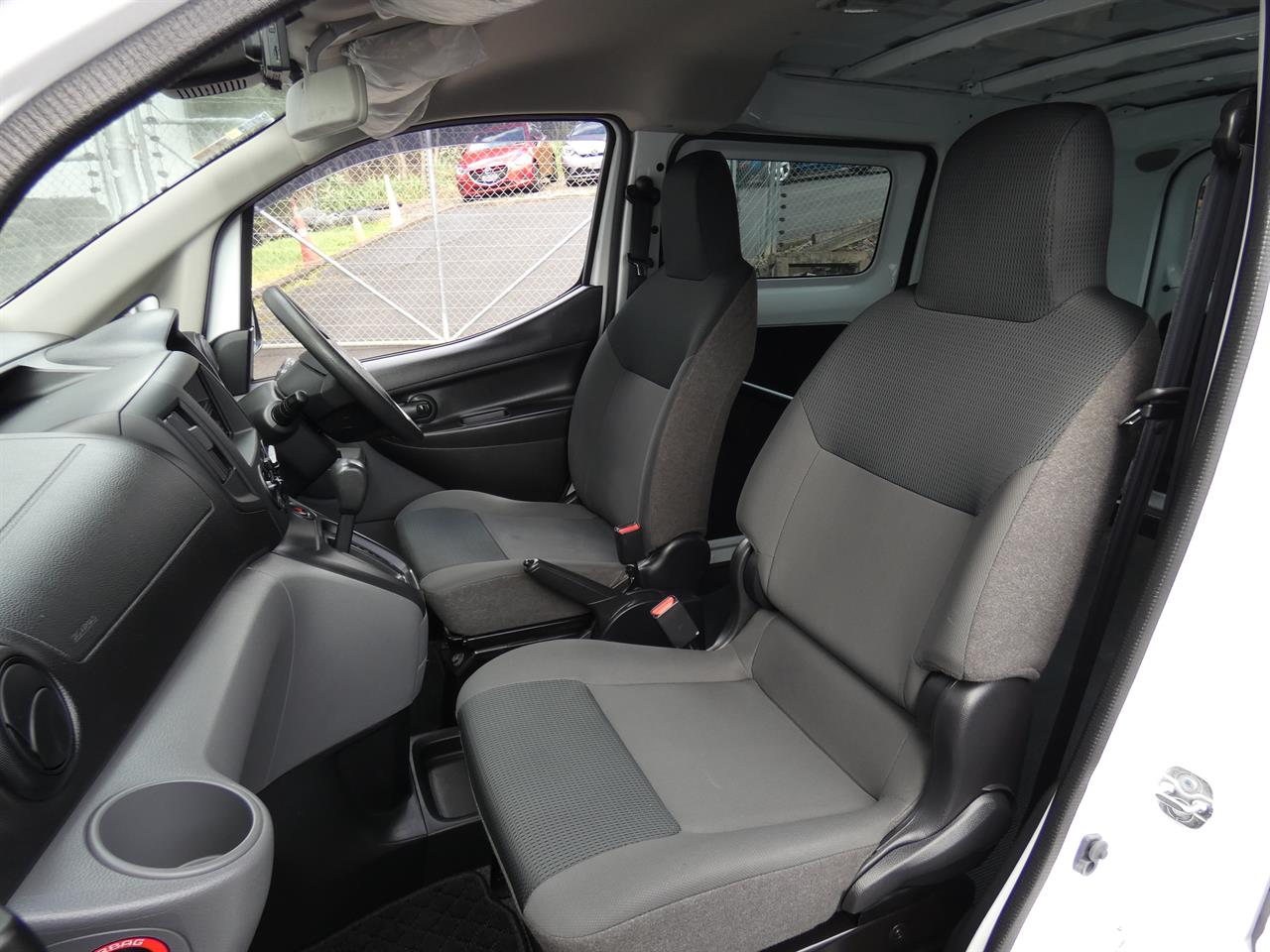 2021 Nissan NV200 thumbnail