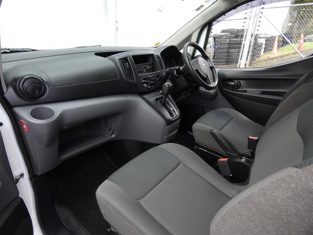 2021 Nissan NV200 thumbnail