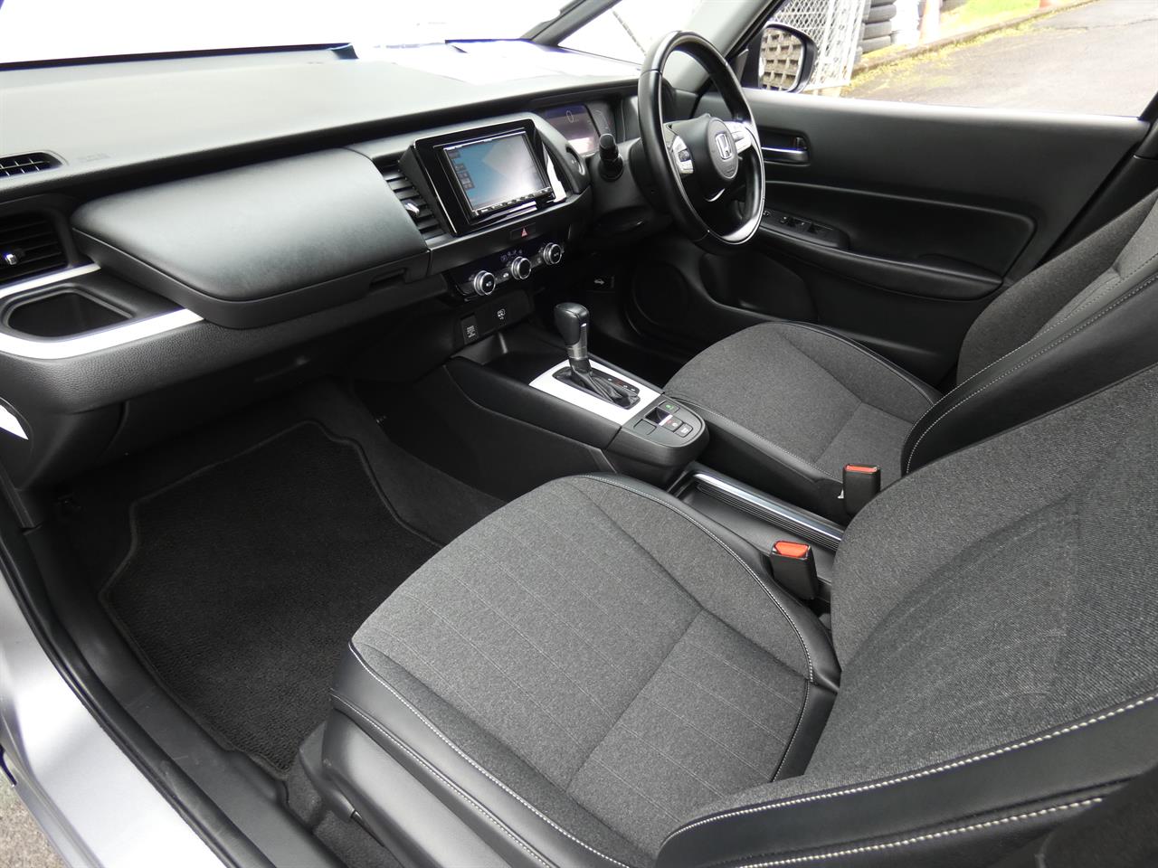 2021 Honda FIT thumbnail