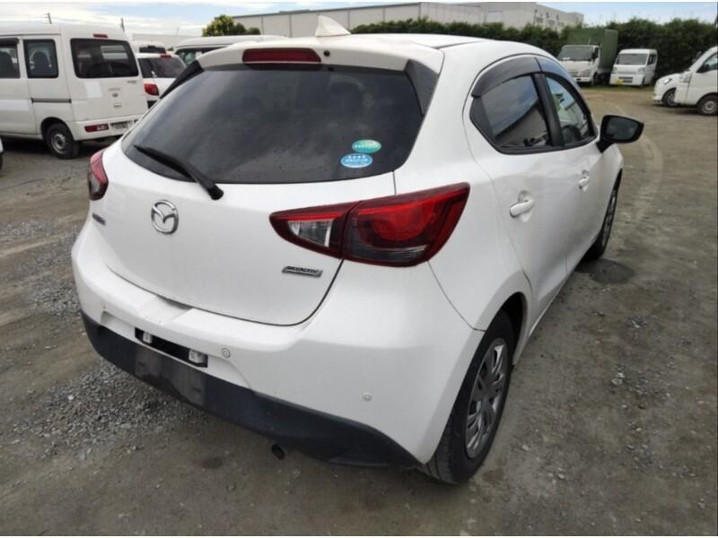 2018 Mazda DEMIO thumbnail