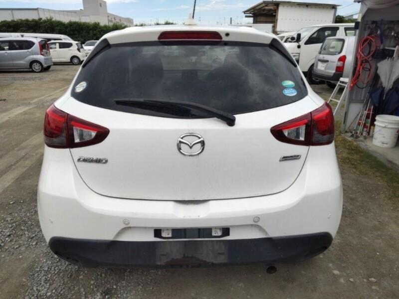 2018 Mazda DEMIO thumbnail
