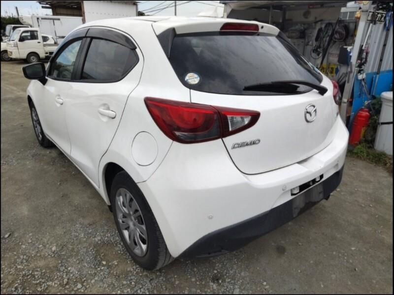2018 Mazda DEMIO thumbnail